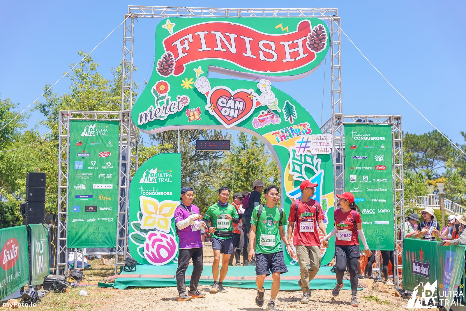 Cổng FINISH của giải Dalat Ultra Trail